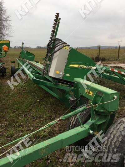 John Deere S690I 聯合收穫機