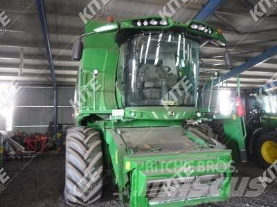John Deere T660 聯合收穫機