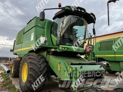 John Deere T660 聯合收穫機