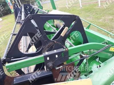 John Deere T670 聯合收穫機