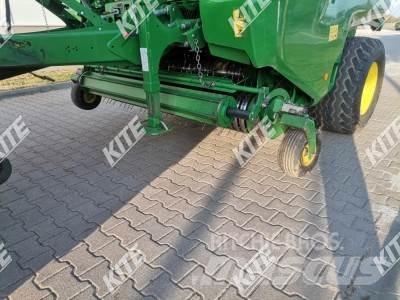 John Deere V451 R 圓型牧草打包機
