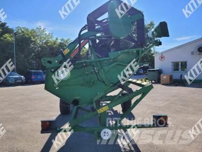 John Deere W540 2WD 聯合收穫機