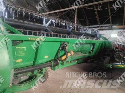 John Deere W650 聯合收穫機