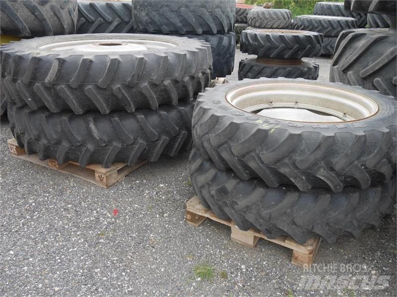 Firestone  輪胎、車輪和輪圈