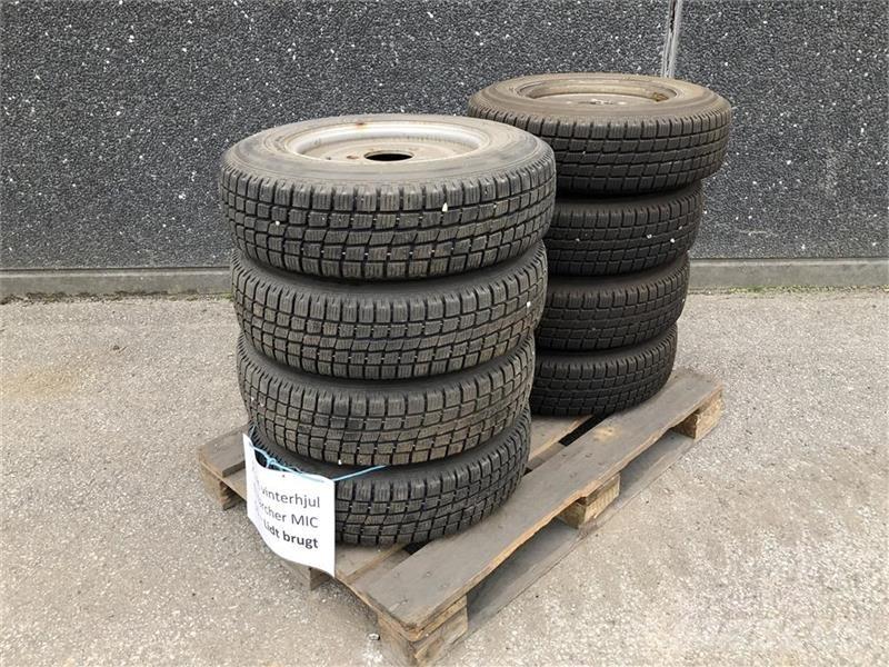 Toyo H09 輪胎、車輪和輪圈