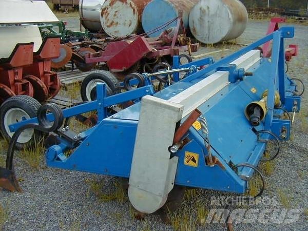 Ecomatic 4 riv 馬鈴薯收穫機和挖掘機