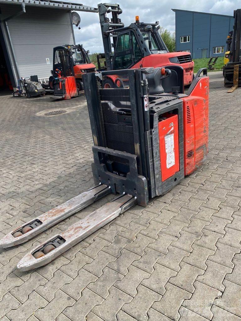Linde D 12 SP 行走控制式堆積機
