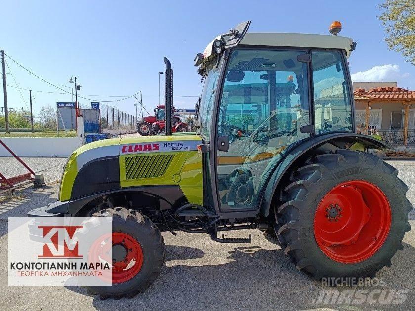 CLAAS NECTIS 227VE 曳引機