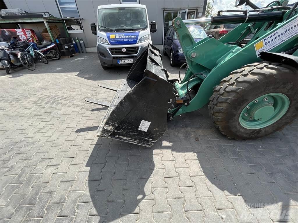 CAT 906 M 輪胎式裝載機