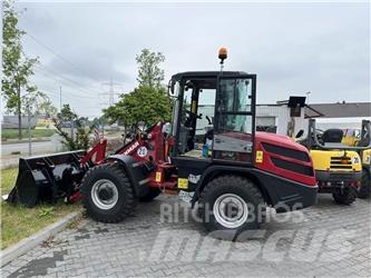 Yanmar V80 輪胎式裝載機