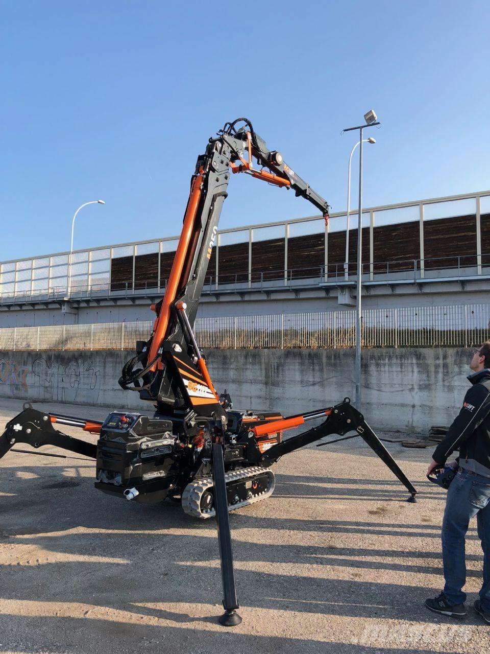 BG Lift M250 小型起重機