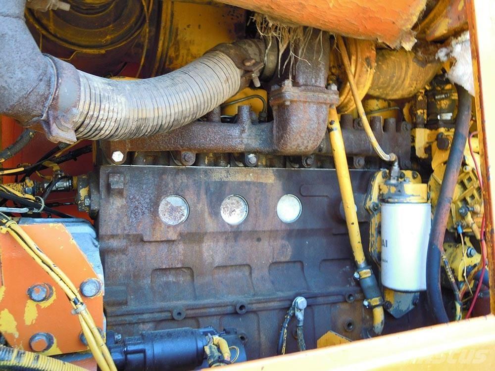 Aveling Barford ASG 13 平土機