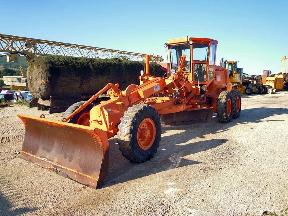 Aveling Barford ASG 13 平土機