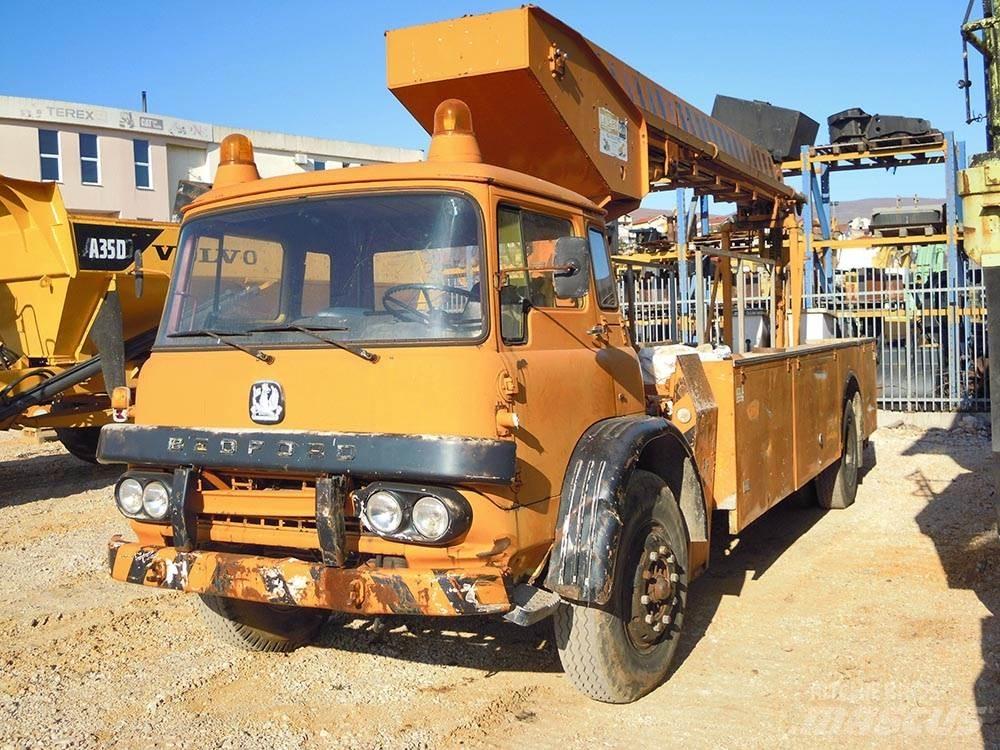 Bedford ERV1GCO 曲臂高空作業車