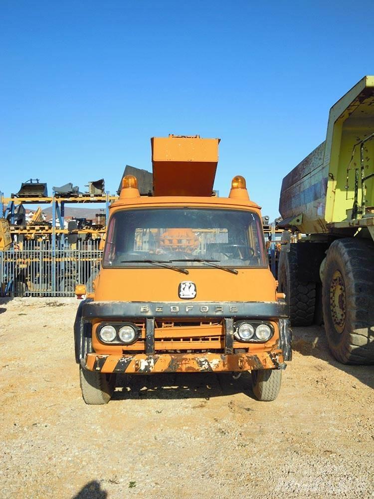 Bedford ERV1GCO 曲臂高空作業車