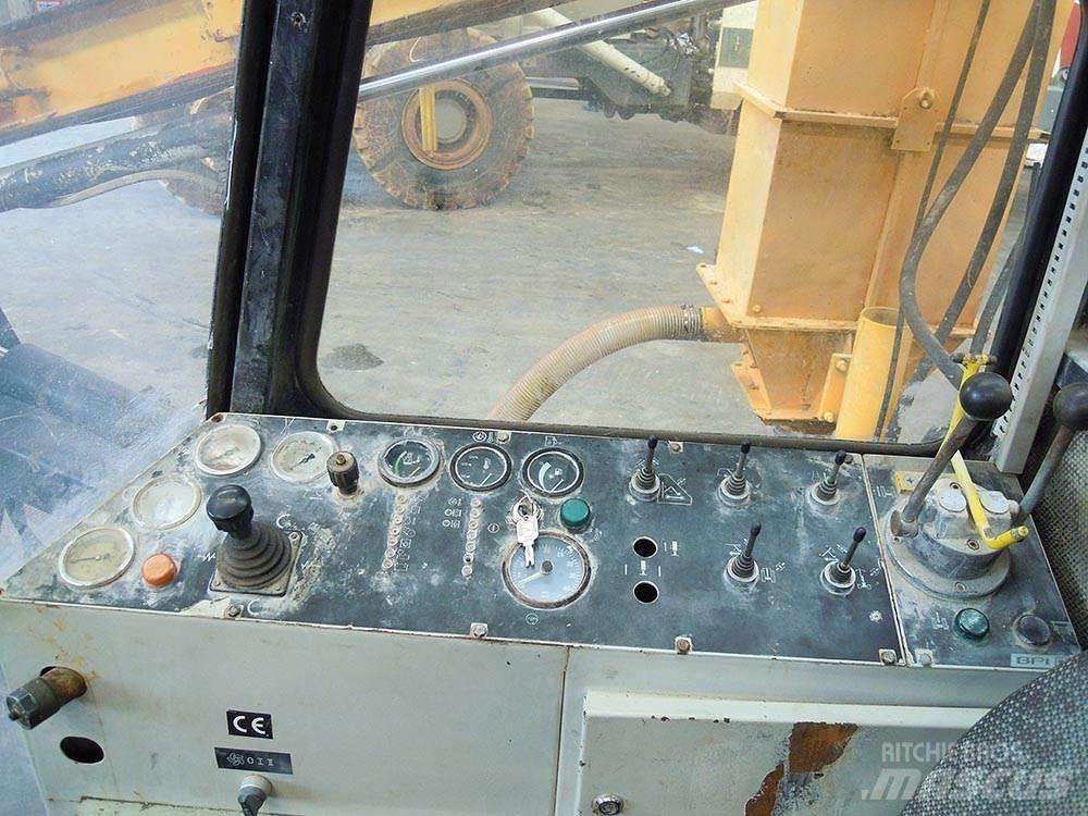 Böhler DTC 118 鑽孔機