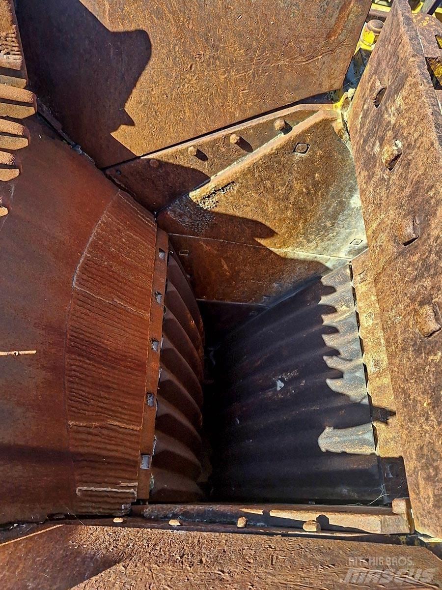 Brown LEROX 1050x850 移動式壓碎機