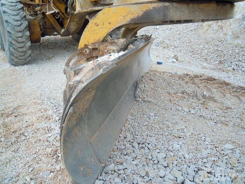 CAT 140G 平土機
