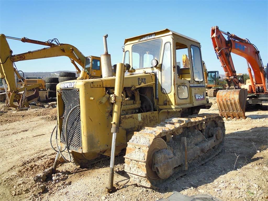 CAT D5B 履帶推土機
