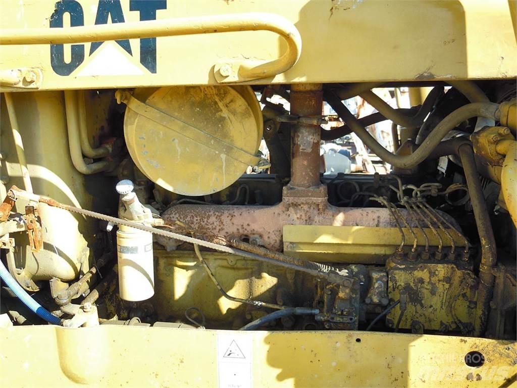 CAT D5B 履帶推土機