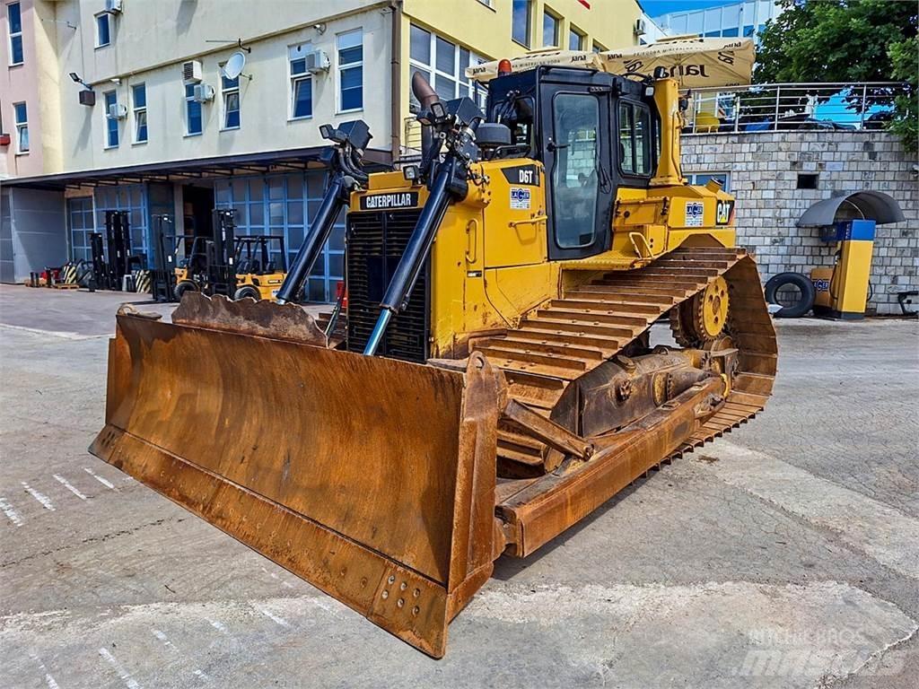 CAT D6T 履帶推土機
