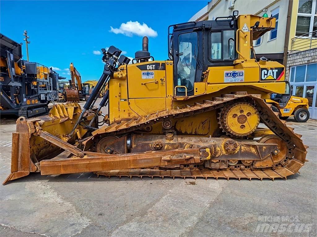 CAT D6T 履帶推土機