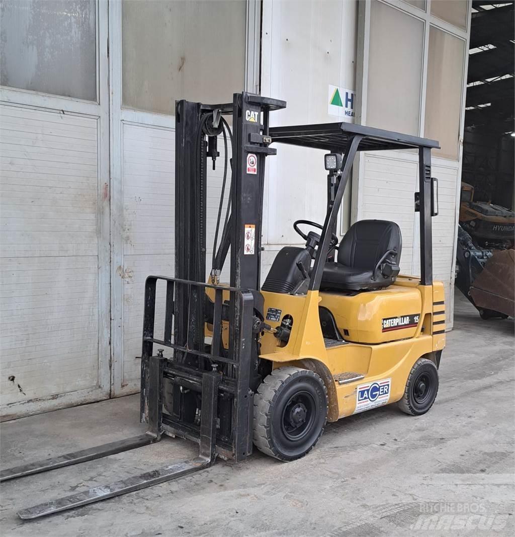 CAT DP15 柴油卡車