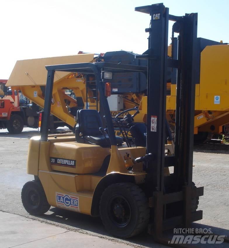 CAT DP20 柴油卡車