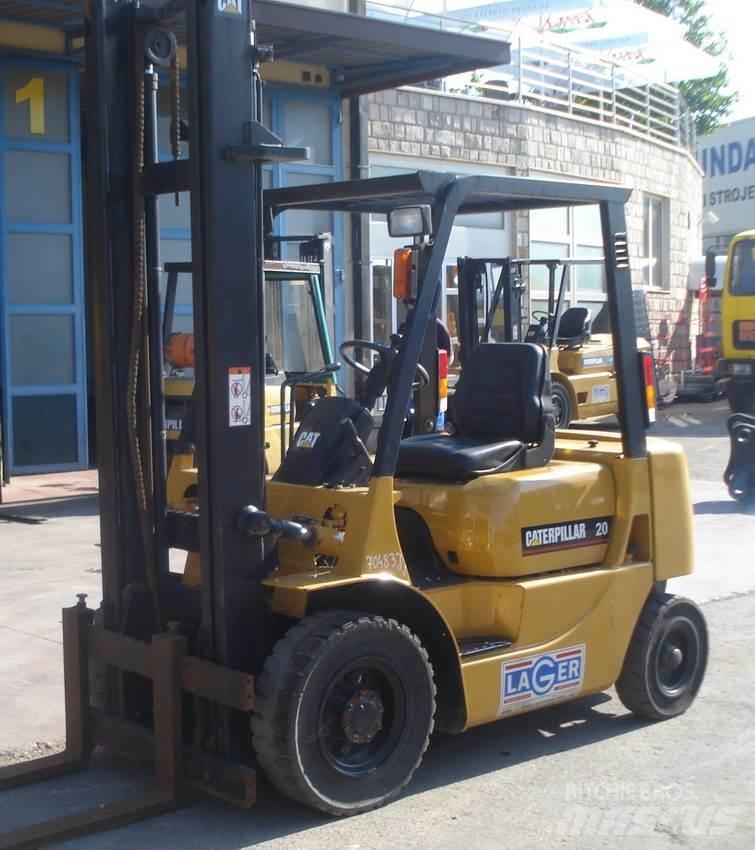 CAT DP20 柴油卡車