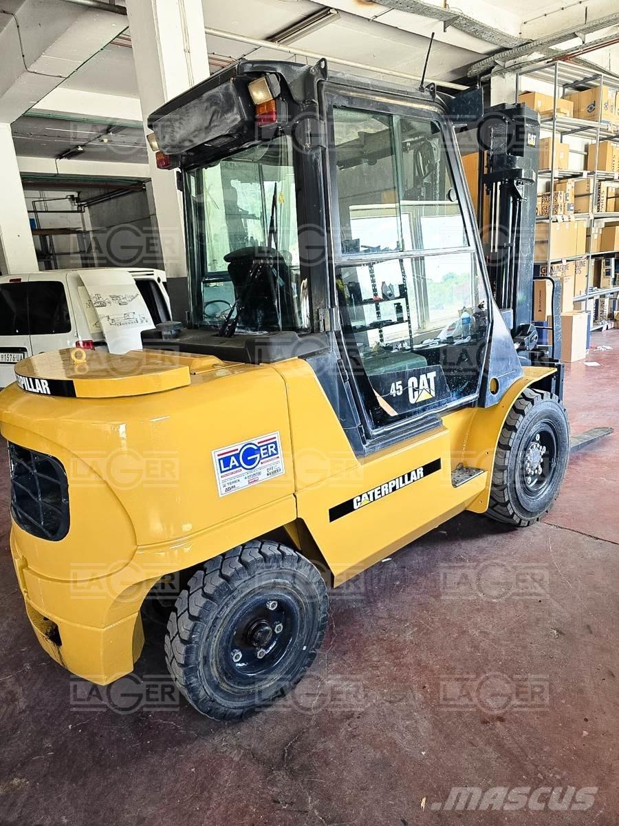 CAT DP45K 柴油卡車