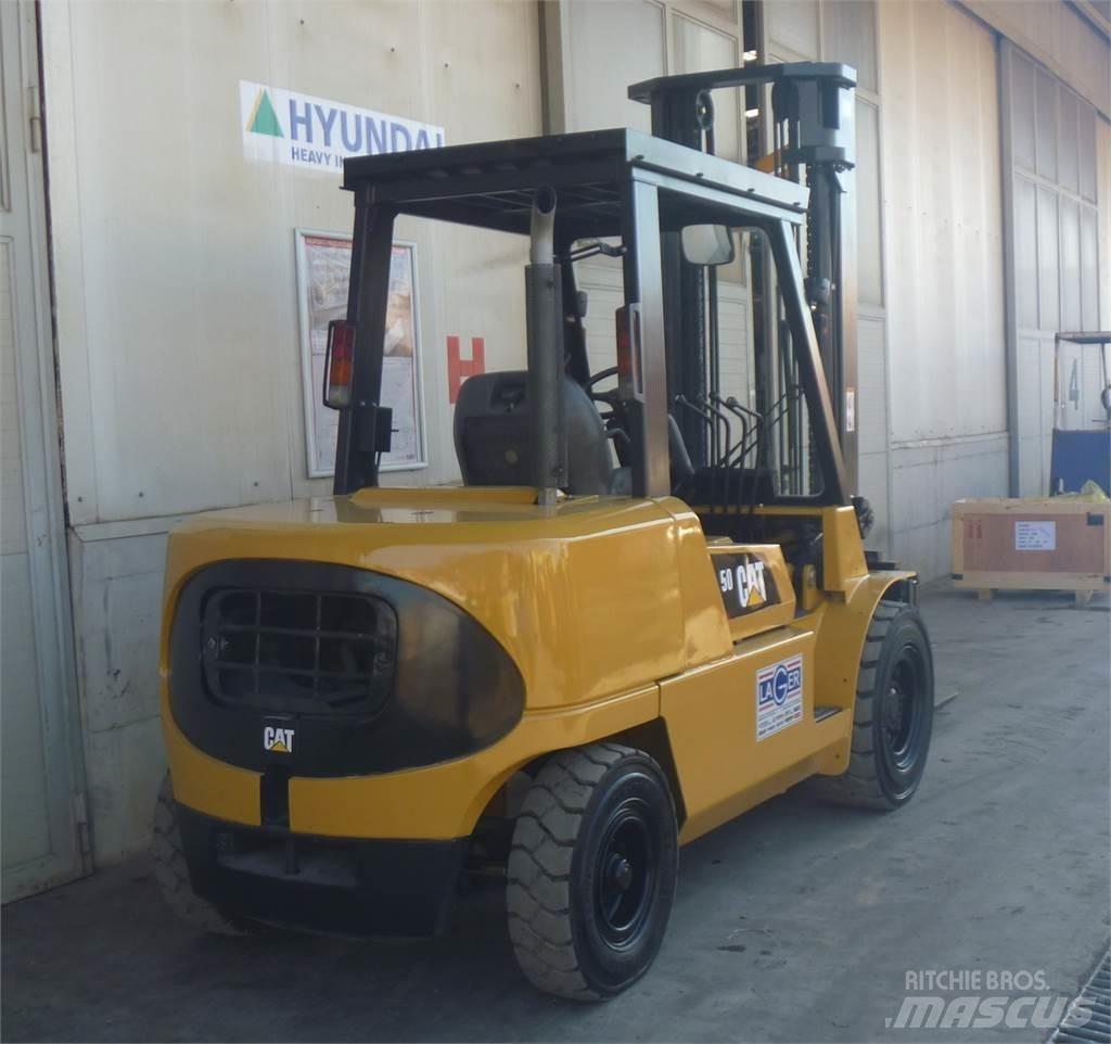 CAT DP50K 柴油卡車