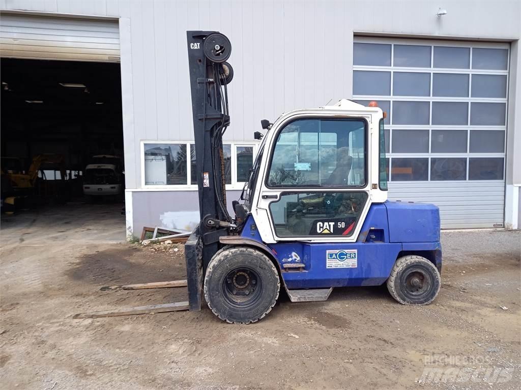 CAT DP50K 2 柴油卡車