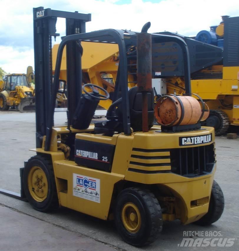 CAT GP25-2 液化石油氣LPG卡車