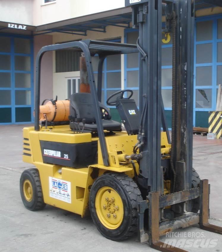 CAT GP25-2 液化石油氣LPG卡車