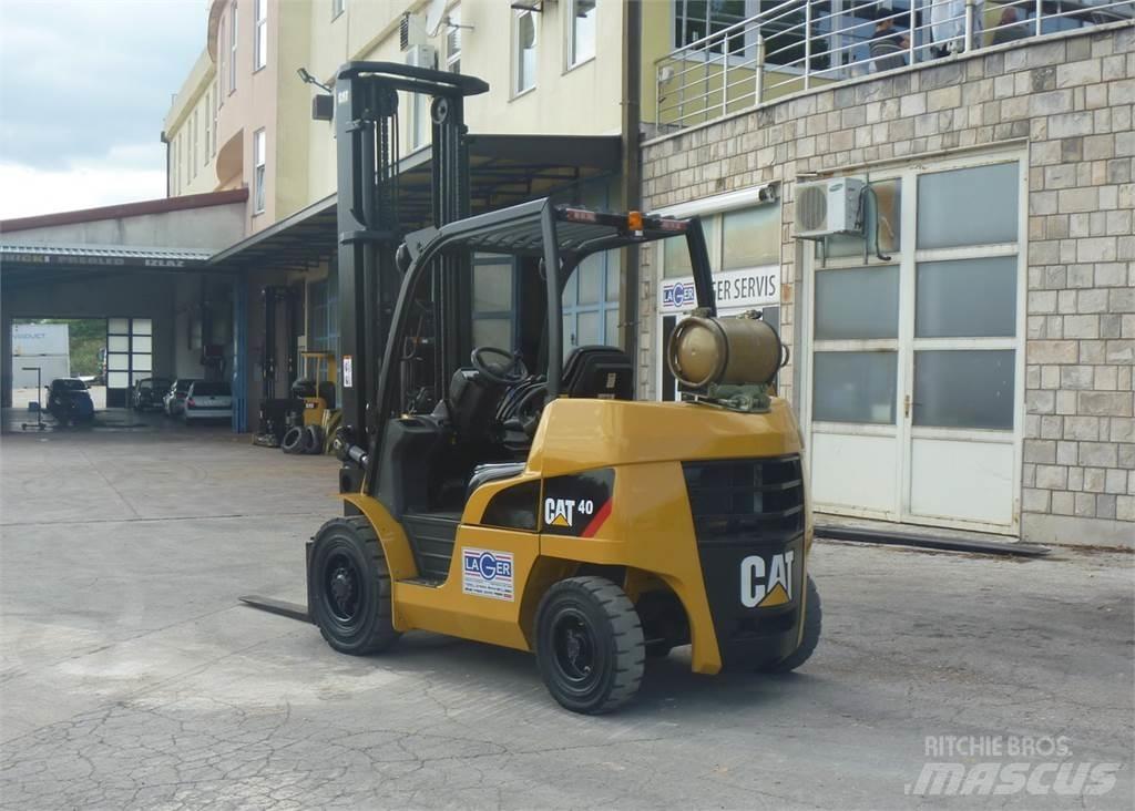 CAT GP40N 液化石油氣LPG卡車