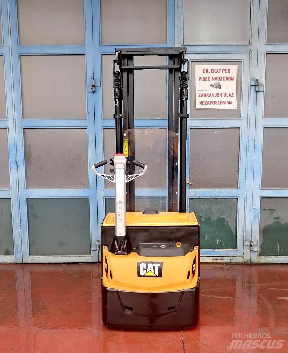 CAT NSP12N2 低架升降機
