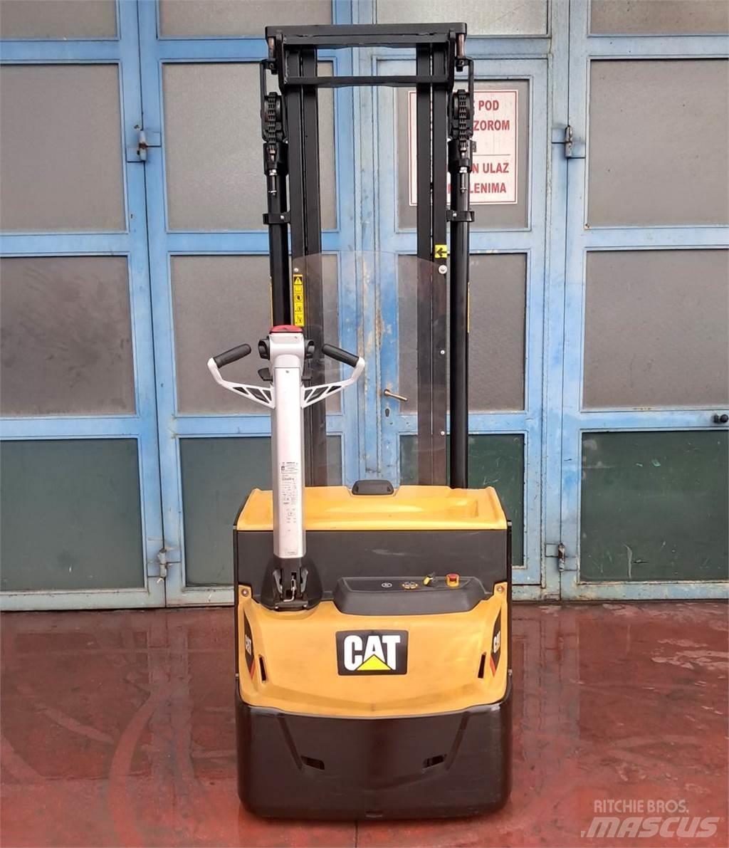 CAT NSP12N2 低架升降機