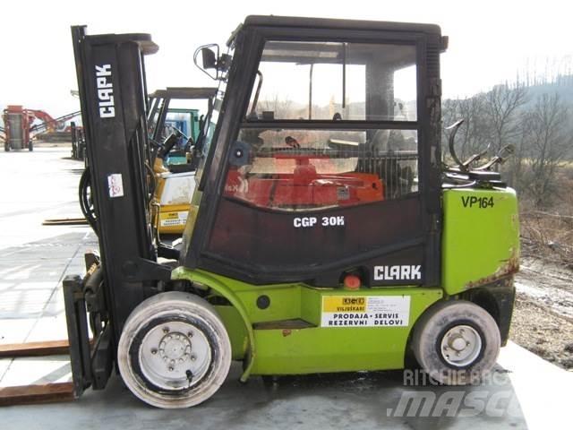 Clark CGP30 液化石油氣LPG卡車