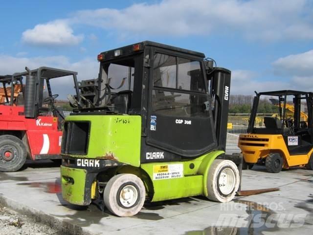 Clark CGP30 液化石油氣LPG卡車