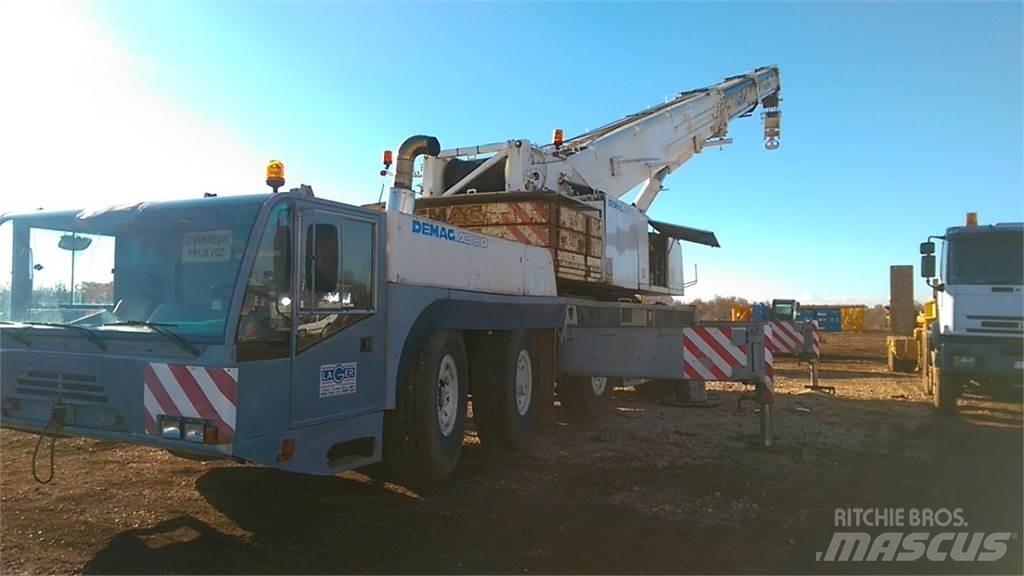 Demag AC 180 越野起重機