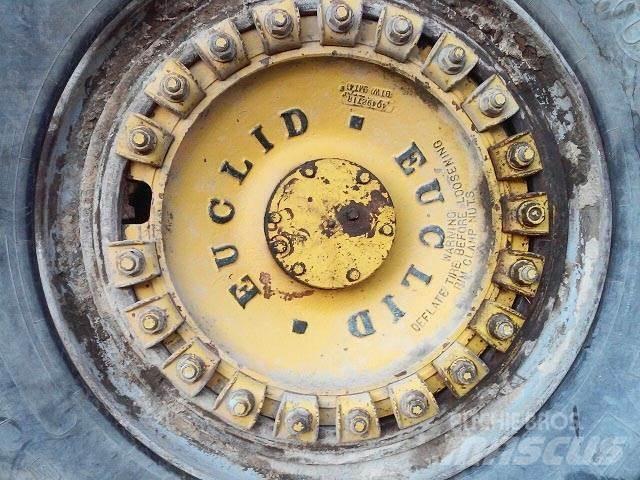 Euclid R50 側卸礦車