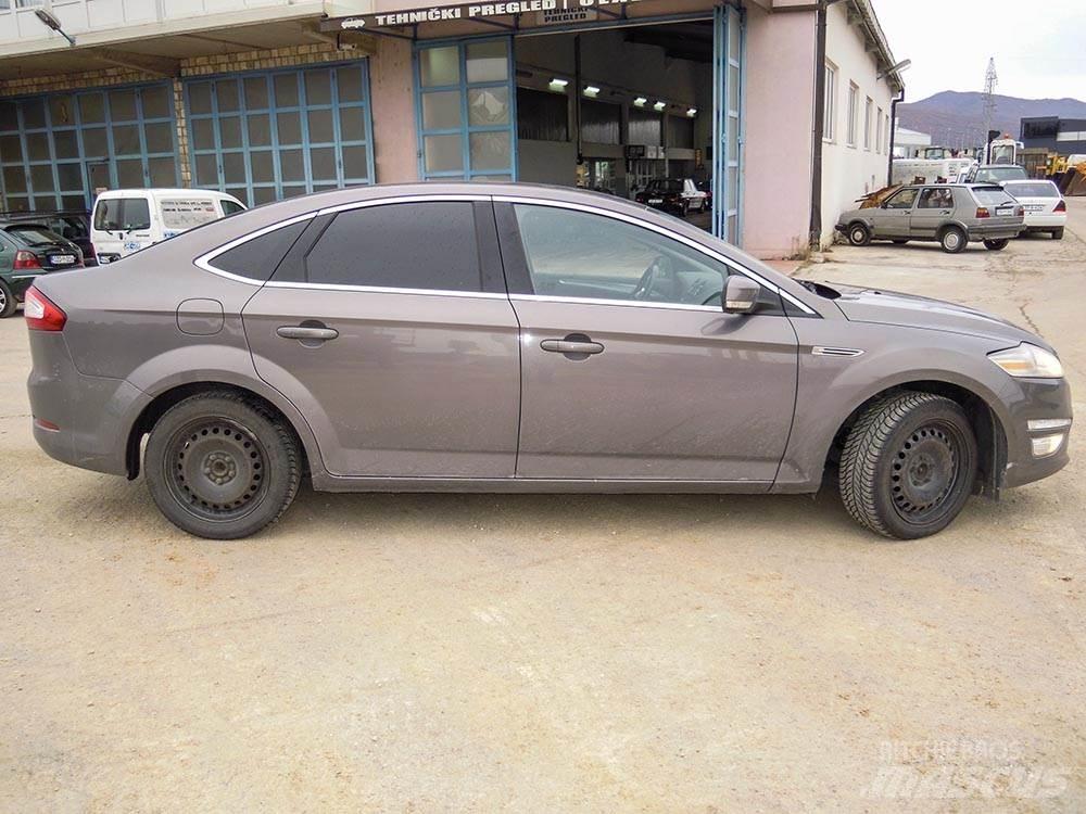 Ford Mondeo 汽車