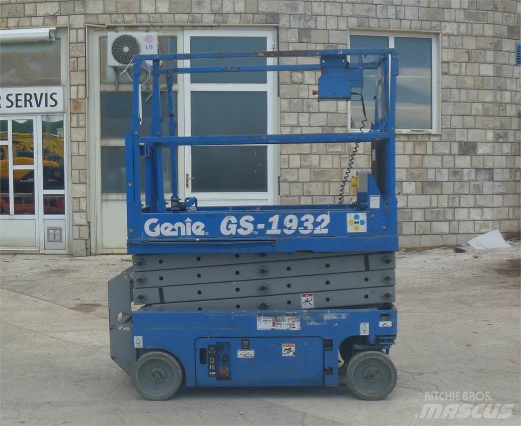 Genie GS 1932 曲臂高空作業車