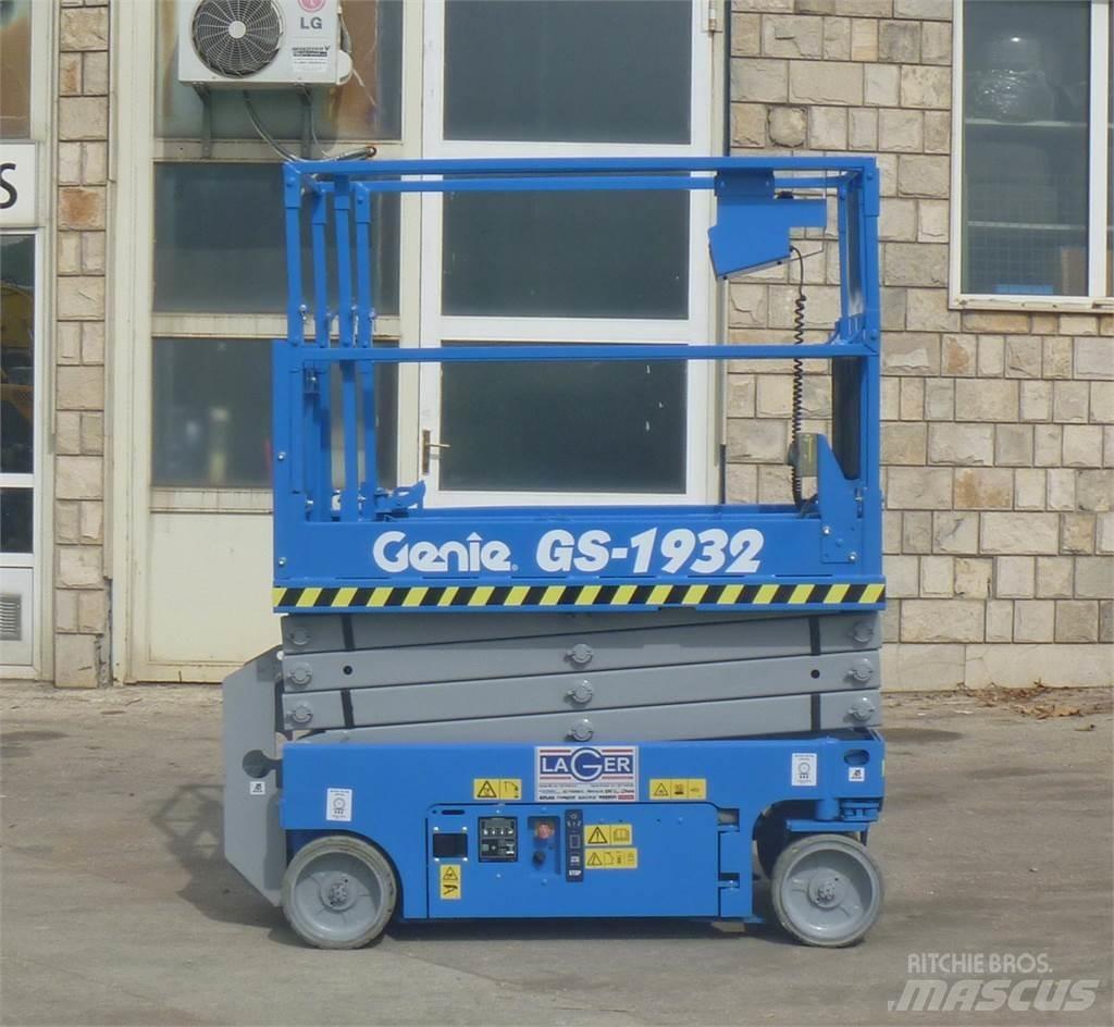Genie GS1932 曲臂高空作業車