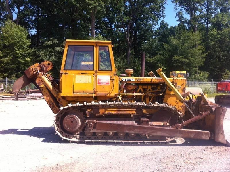 Hanomag D600 履帶推土機
