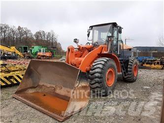 Hitachi ZW220 輪胎式裝載機