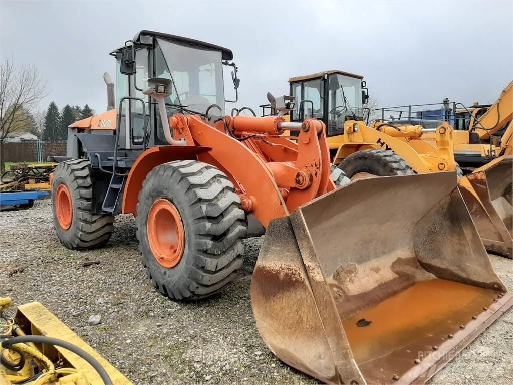 Hitachi ZW220 輪胎式裝載機