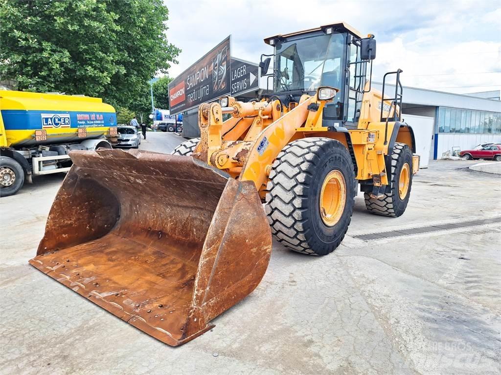 Hyundai HL960 輪胎式裝載機