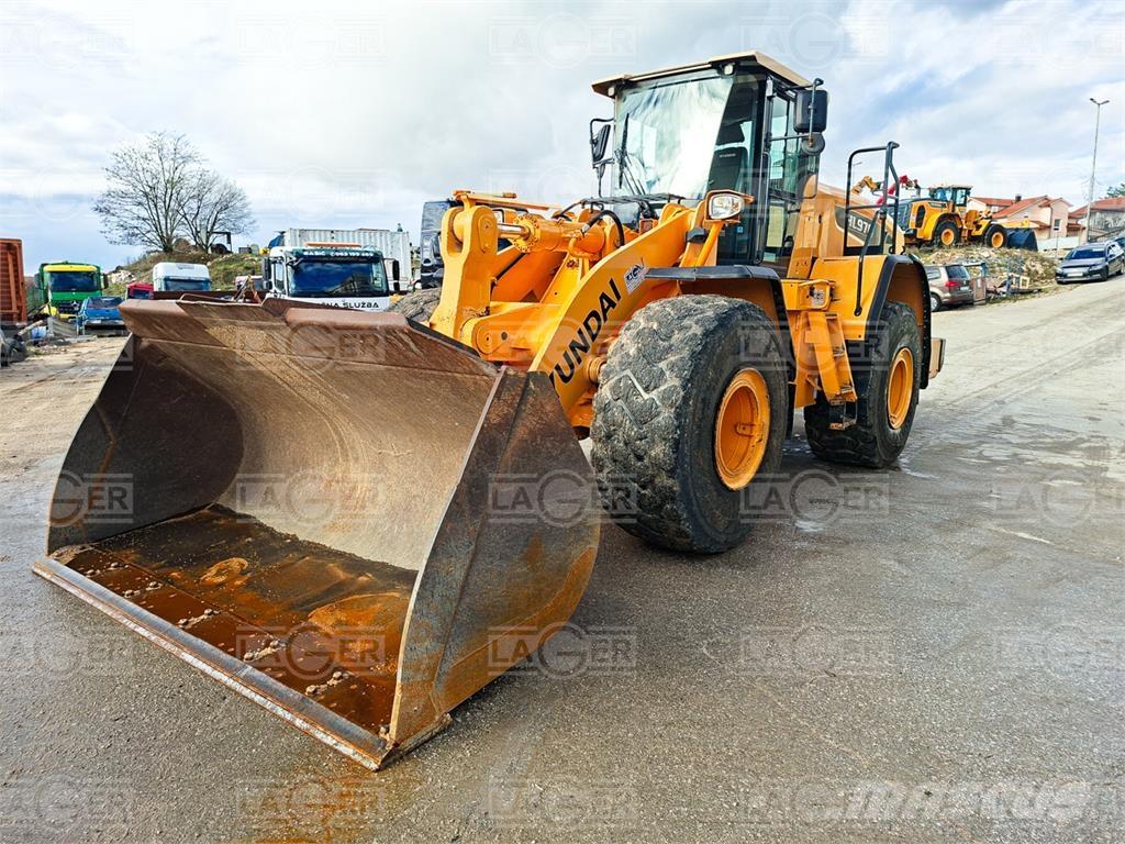 Hyundai HL970 輪胎式裝載機