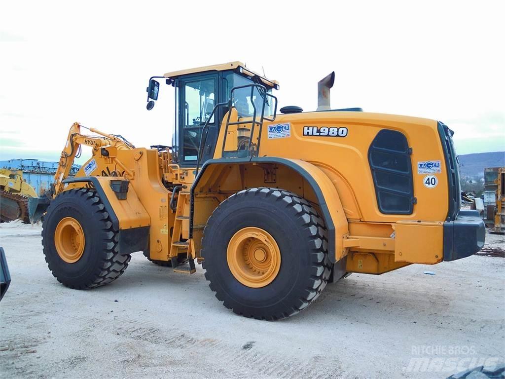 Hyundai HL980 輪胎式裝載機